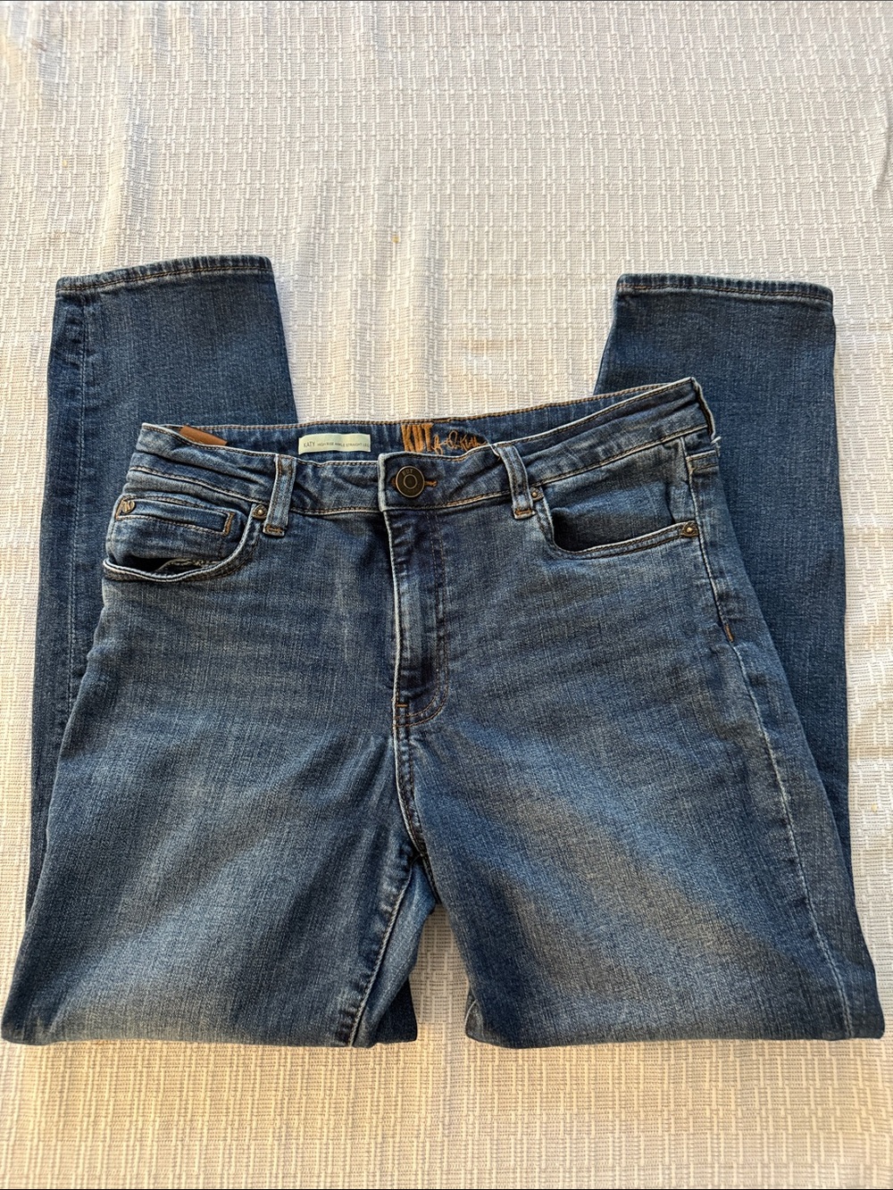 Kut from the Kloth Women's Slim Jeans in Medium Blue Wash